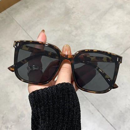 Female Classic Vintage Eyewear