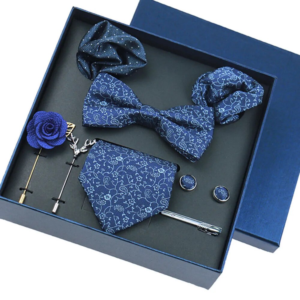 Nice Gift Box Silk Tie Necktie Set